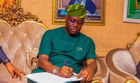 Gov. Makinde signs N310.4 billion 2023 Oyo budget - Peoples Gazette Nigeria