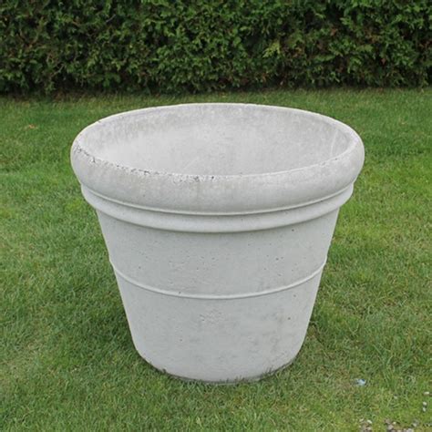 Commercial Planter | Concrete Garden Supply