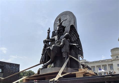 The rise of the Satanic Temple in Canada | Globalnews.ca