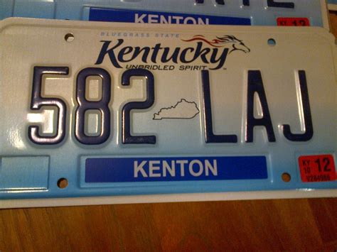 Kentucky License Plate w/horse profile graphic. "Bluegrass State ...