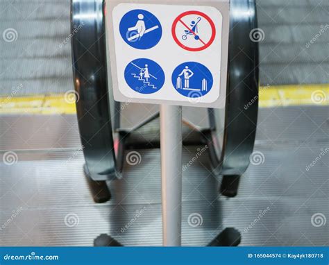 Escalator Guidelines. Signs On An Escalator, Warning Signs, The ...