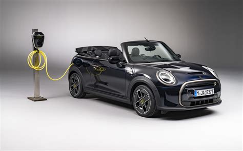 mini-e-convertible-electric-2023-009 - Driving.co.uk from The Sunday Times