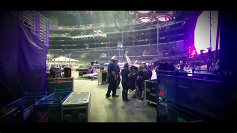 Backstage at the Staples Center Los Angeles - YouTube