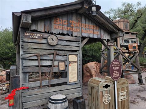 PHOTOS: First Lightning Lane Signage Goes Up in Disneyland Park - WDW ...