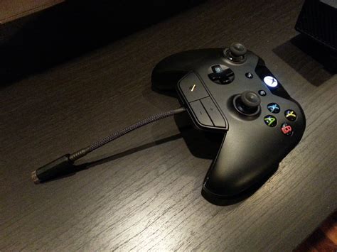 Do You Need The Adapter For Xbox One Headset - Adapter View