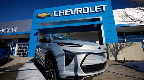 GM to lay off 1,300 workers in Michigan as Chevy ends Camaro, Bolt ...