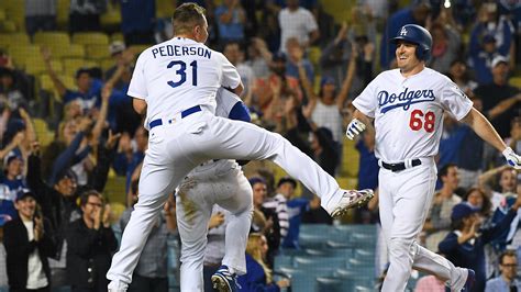 Exclusive look at Joc and Ross in Dodgers uniforms : r/Dodgers