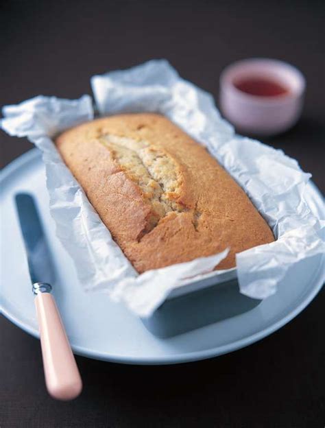 Mary Berry's Banana Loaf | Recipe | Berries recipes, Mary berry recipe, Berry banana bread