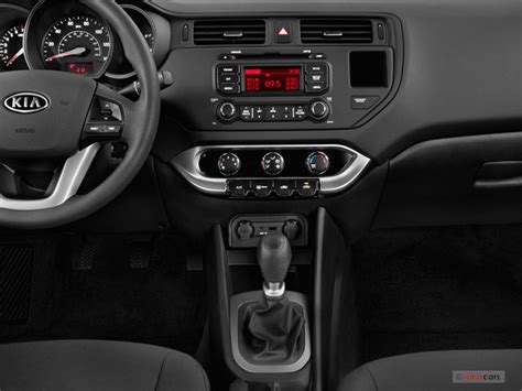 2012 Kia Rio: 32 Interior Photos | U.S. News