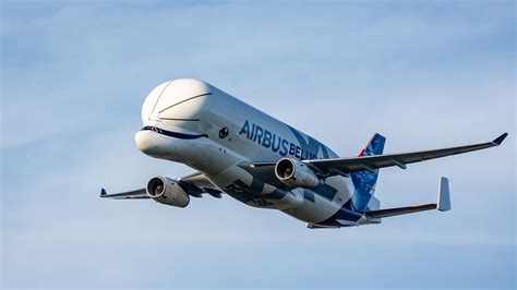 How Does The Loading Of The Airbus BelugaXL Work?