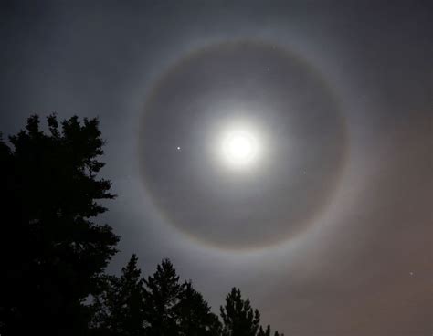 Jupiter and the Full Snow Moon Come Together In a Beautiful Conjunction Tonight - Universe Today