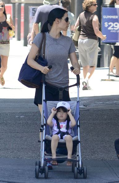 Lucy Liu Strolls Through NYC with a Young Family Member [June 30] - Lucy Liu Photo (31450555 ...