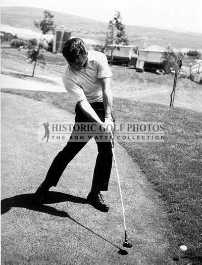 Tony Jacklin, swing sequence shot, 9800 - Historic Golf Photos