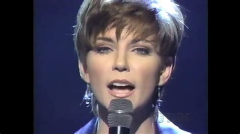 O Holy Night - Martina McBride 1996 - YouTube