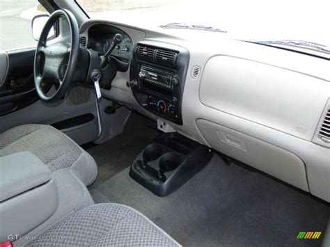 1999 Ford Ranger Sport Extended Cab interior Photo #47074148 | GTCarLot.com