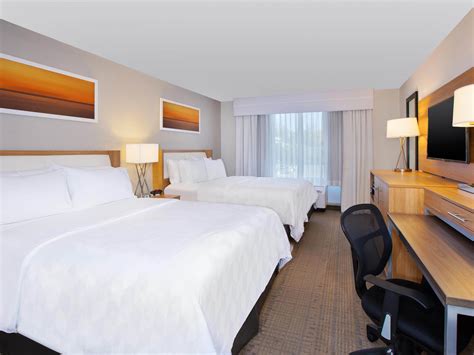 Hotels in Morgantown, WV | Holiday Inn Morgantown - University Area