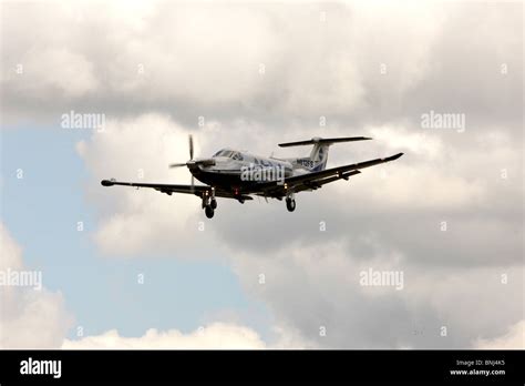 Pilatus Aircraft PC-12 Landing Stock Photo - Alamy