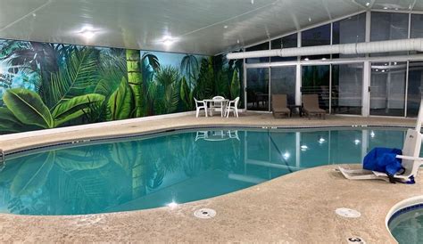 Our Amenities - Pool, Ohio Venue & More - Quality Inn Bellville