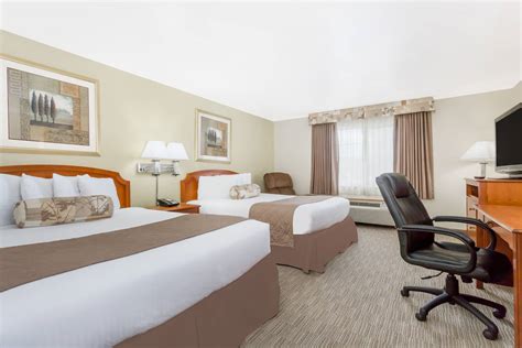 Ramada by Wyndham Ely | Ely, NV Hotels