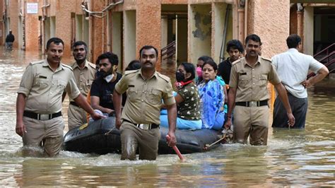 Over 600 flats vacated after Yelahanka lake overflows | Latest News ...