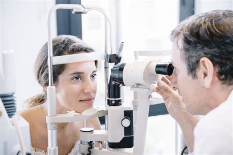 Eye Doctors Offices Near Me: How To Choose the Right Eye Doctor - Business Facts Hub