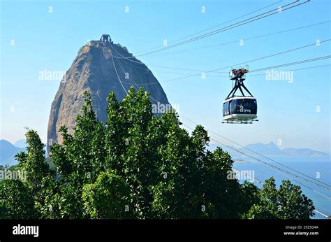 Landscape with view of the Sugarloaf cable car in Rio de Janeiro ...