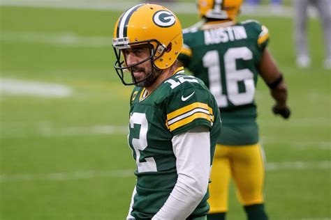 QB Aaron Rodgers Was "Working on Myself" While Away From Green Bay ...