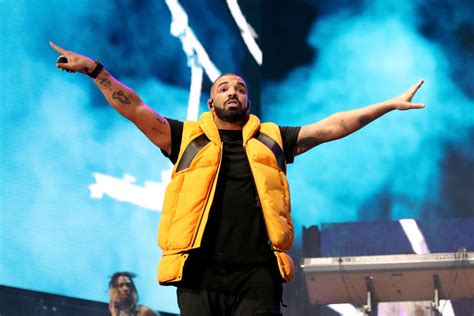 Drake Takes Over Rap Categories At 2023 Billboard Music Awards