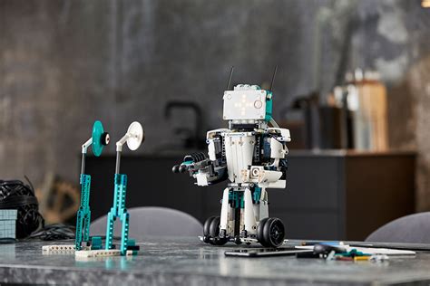 Brickfinder - LEGO Mindstorms Robot Inventor (51515) Official Announcement!