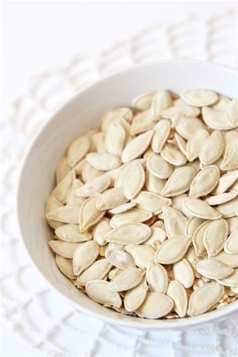 How to Roast Perfect Pumpkin Seeds - Paging Supermom