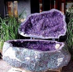 amethyst bathtub | Minerals and gemstones, Gems and minerals, Beautiful rocks