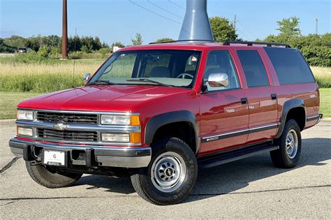 27k-Mile 1999 Chevrolet K2500 Suburban 4x4 for sale on BaT Auctions - sold for $37,000 on August ...