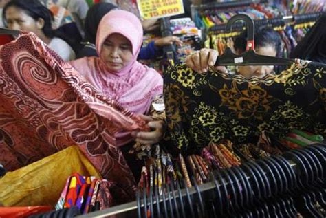 Going shopping at Tanah Abang market? Check out this directory first - Lifestyle - The Jakarta Post