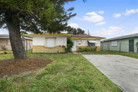 Burling Ridge Portfolio - Lake Worth, FL for Sale | LoopNet