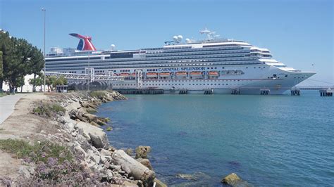 Cruise ship tour: Carnival Cruise Line's Carnival Splendor