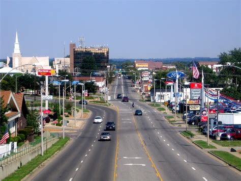 Mount Vernon, IL : Downtown Mt. Vernon from West Broadway photo, picture, image (Illinois) at ...