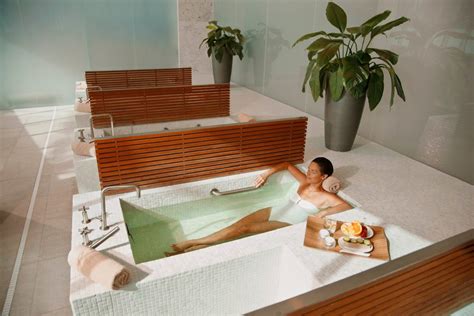 10 Coolest Hydrotherapy Spas in the World | SmarterTravel