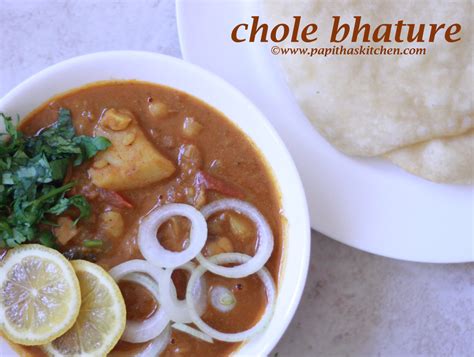 Punjabi Chole Bhature Recipe | Restaurant Style - Papitha's Kitchen