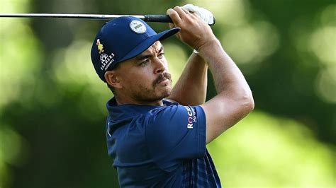 Rickie's Revival Continues: Fowler Shares Lead With 64 At 3M - Dog Leg News