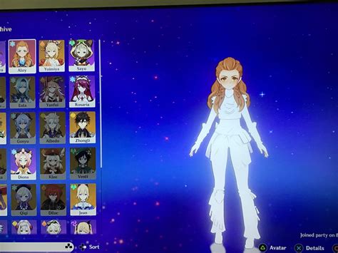 This bug happens when I looked at aloy in the character archive (put as ...