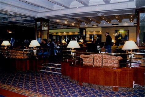 Dublin - Burlington Hotel lobby sitting... © Joseph Mischyshyn :: Geograph Ireland