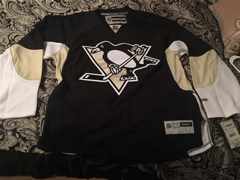 Pens jersey for sale! Old style BNWT and got from full moon but didn't ...