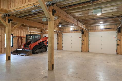 Timberlyne | Garage with Enchanted Loft Living