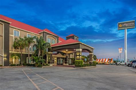 La Quinta Inn & Suites by Wyndham Corpus Christi Airport | Corpus ...