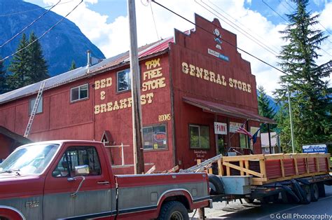 Hyder: The Friendliest Ghost Town in Alaska - Joy of Exploring