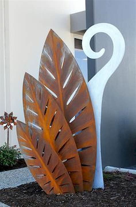 70 Fantastic Metal Garden Art Design Ideas (26) - GARDENIDEAZ.COM