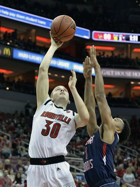 No. 19 Kentucky and Louisville renew rivalry | AP News