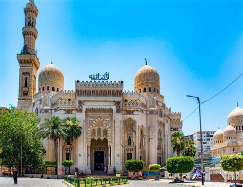 The 10 Most Famous Mosques in Egypt