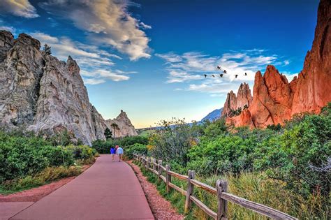 10 HONEST Pros & Cons of Living in Colorado Springs (By Locals)