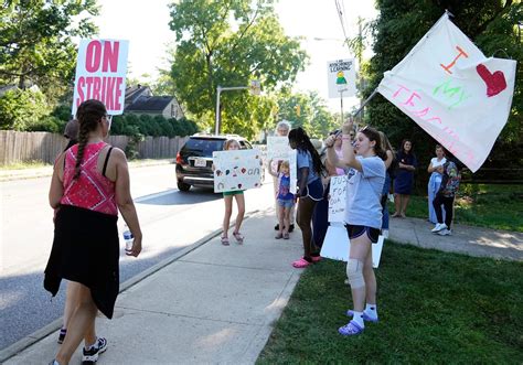 Columbus City Schools: Nearly half of kids logged on for first day